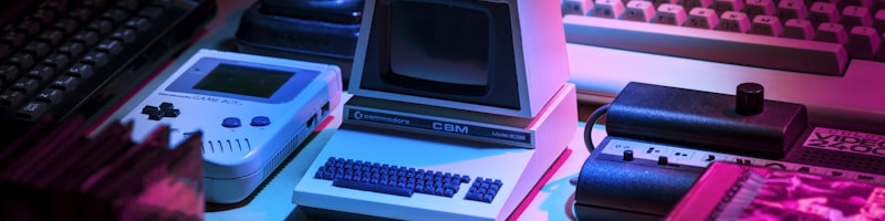 宏大游戏场景概念艺术图，展示森林、城堡和奇幻地貌